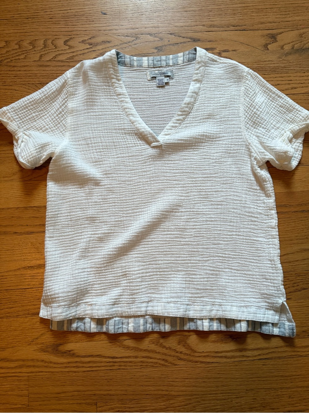 Soft Textured White V-Neck Layered Hem Top